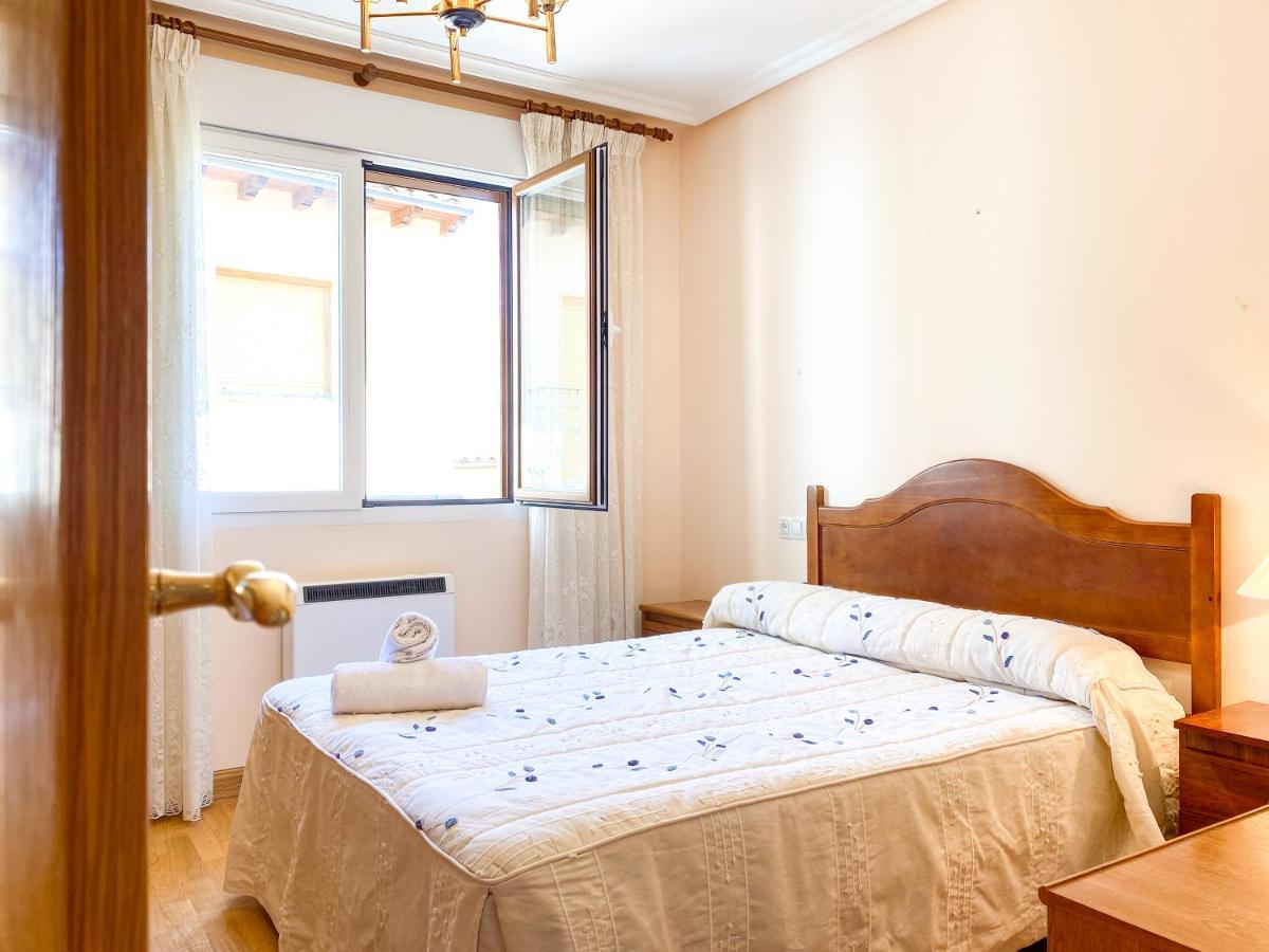 Vivienda Turistica Los Leones 贝尔兰加德杜埃罗 外观 照片